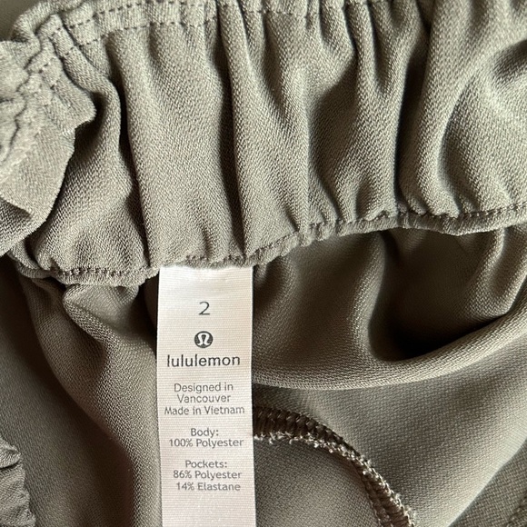 Lululemon Noir Pant Dark Olive Green Size 2 - Picture 13 of 16